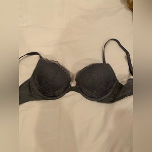 VICTORIA SECRET LACE PUSH UP BRA